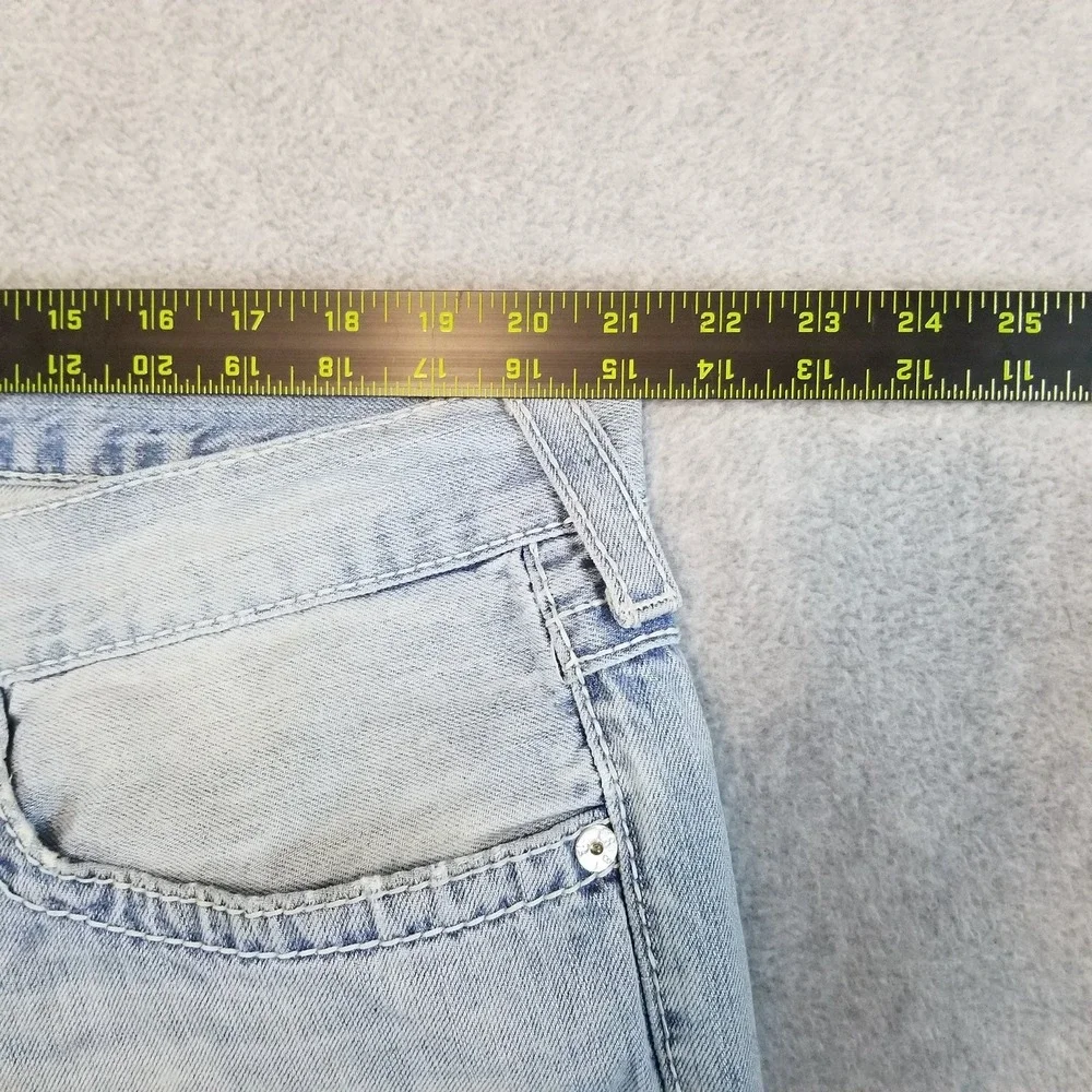 True Religion Jeans Mens 40 Light Wash Blue Distressed Straight Flap Pocket USA